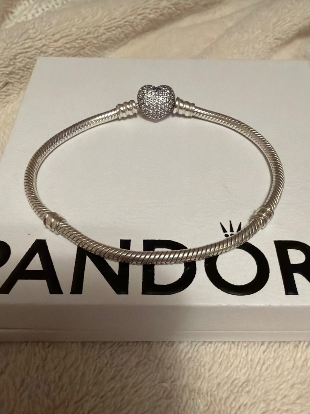 Pandora Sparkling Heart Clasp Chain Bracelet - size 19cm (7.5 inches)